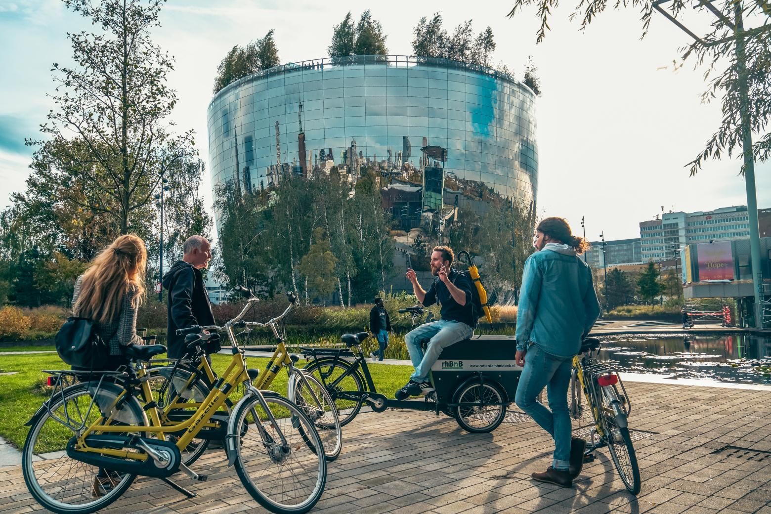 Entdecke Rotterdam: Klassische Highlights Fahrradtour mit einem Einheimischen