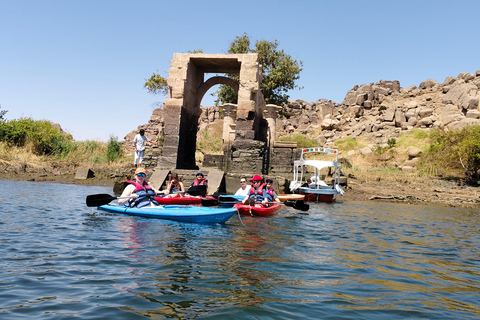Aswan: Nubian Kayak Club an hour kayak around Philae Temple