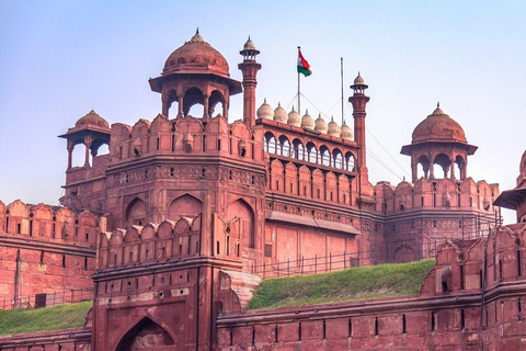 Nuova e Antica Delhi: tour privato di 4-8 ore (personalizzabile)Tour di mezza giornata dell'Antica Delhi con auto, autista e guida turistica