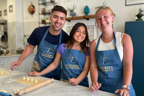 Sorrente : Cours de maître sur les pâtes avec un repas et du vin