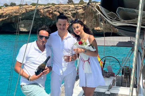 Portocolom: Full-Day Shared Sailing Trip with Food & Drinks