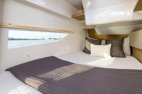 Cala Gonone: Gulf of Orosei Catamaran Cruise with Aperitif