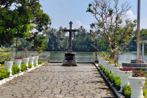 Kochi: Kadamakkudy, Cathedral & Water Metro( Fiddler Tours)