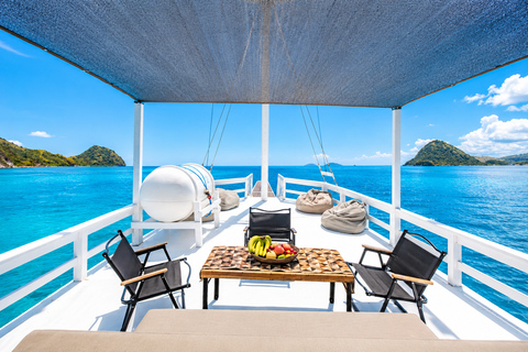 Labuan Bajo: 3-Day Komodo Sailing Ocean View Cabin All Fees Standard Boat | Sharing Room Ocean View | Tiket not Included