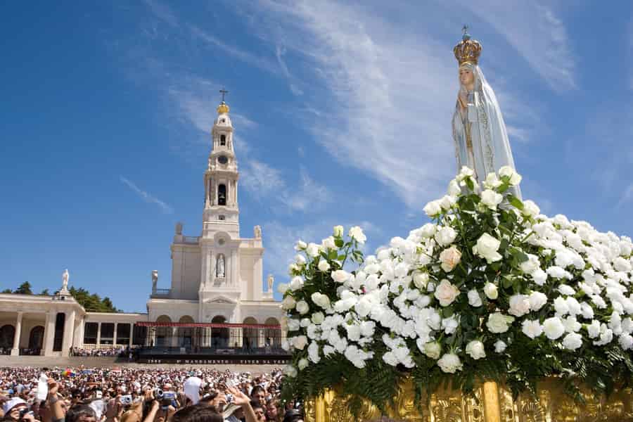 Von Lissabon aus: Fátima, Nazaré, Batalha, und Óbidos Geführte Tour