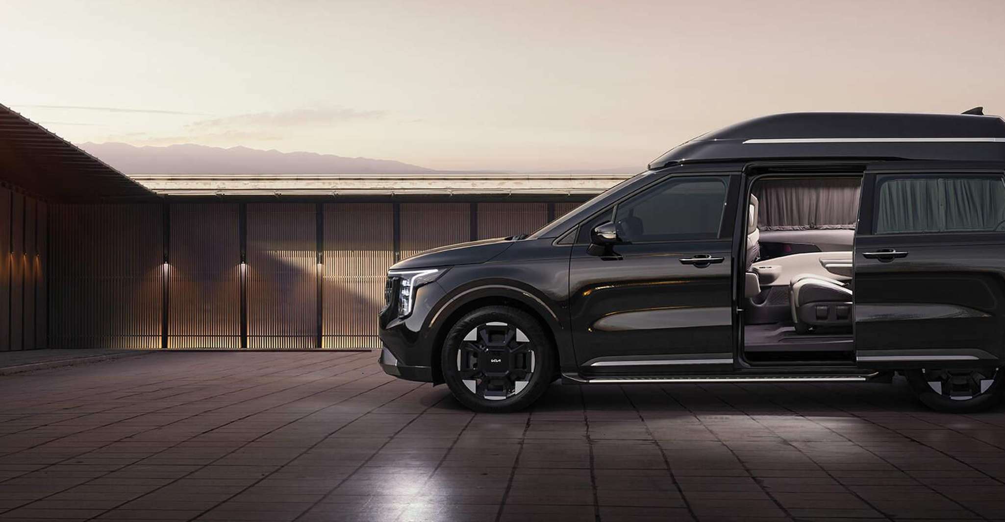 Korea Private Car & Driver – 9h Custom Day with Pickup