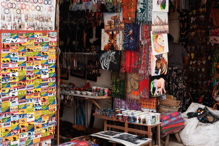 Arusha : Maasai Market Guided Tour