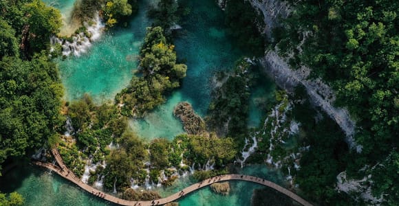 From Zadar: Plitvice Lakes Round-Trip Coach Transfer