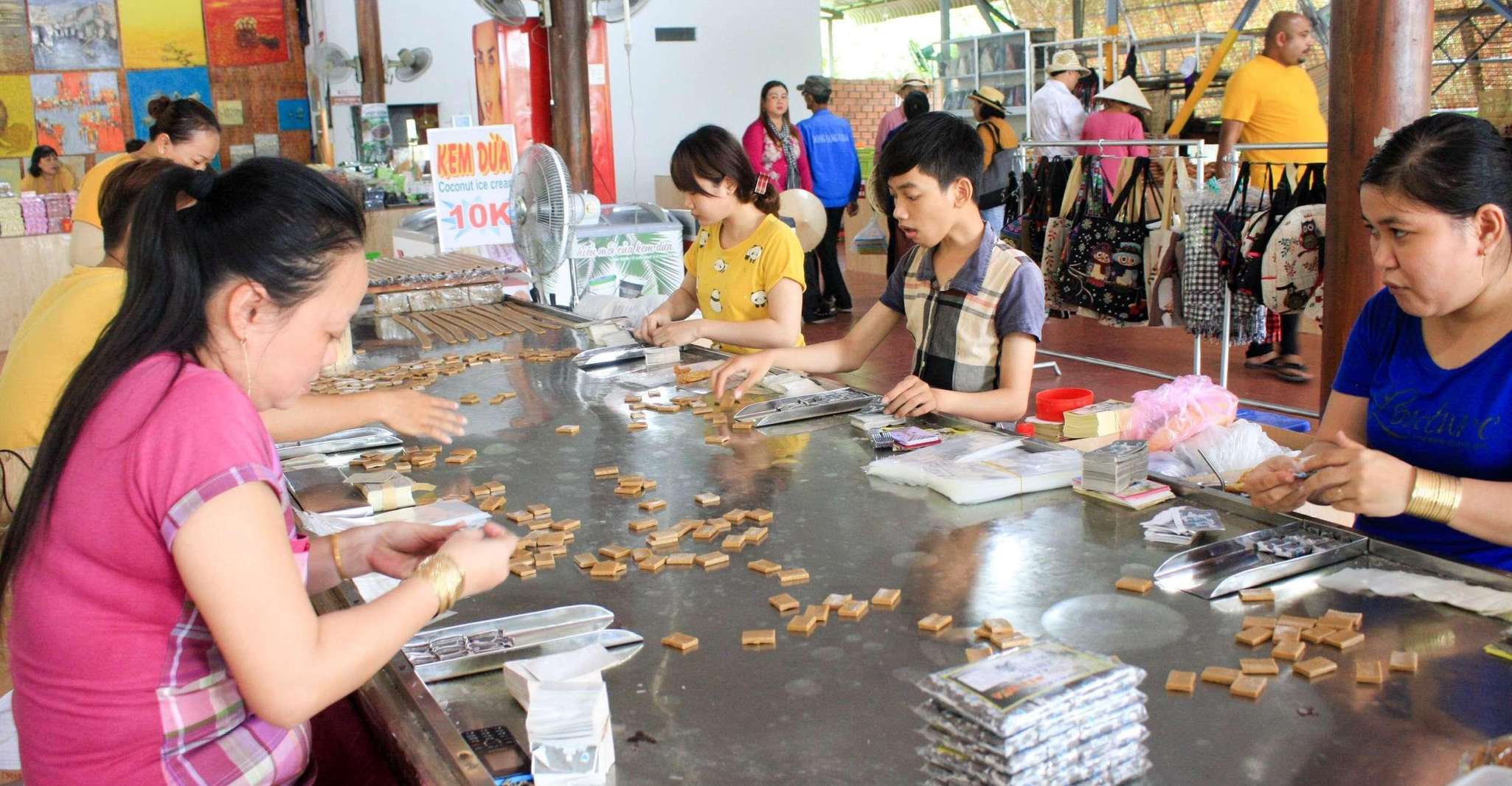 1-Day Cai Rang Floating Market-Vinh Long-Cai Be trip - Housity