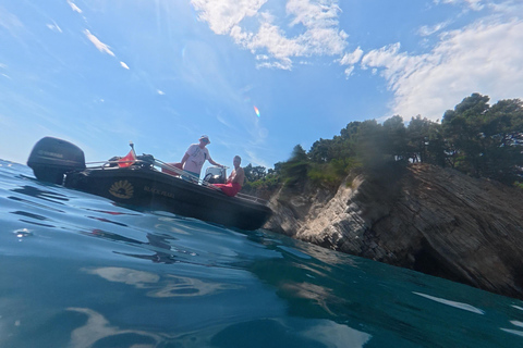 Budva: Private Speedboat Tour with Snorkeling & Swimming Budva: 2hr Private Speedboat Tour with Snorkeling & Swimming
