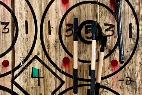Fairbanks: Axe Throwing Experience with Ninja Stars 1-Hour Experience