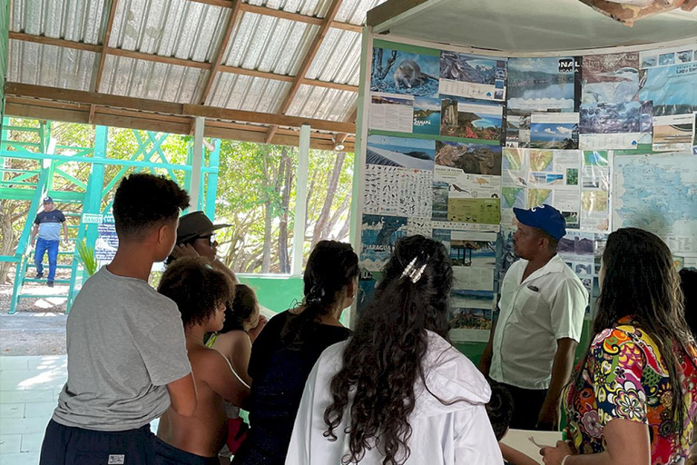 Perdernales : Excursion à la Bahia de las aguilas et à la lagune d'Oviedo