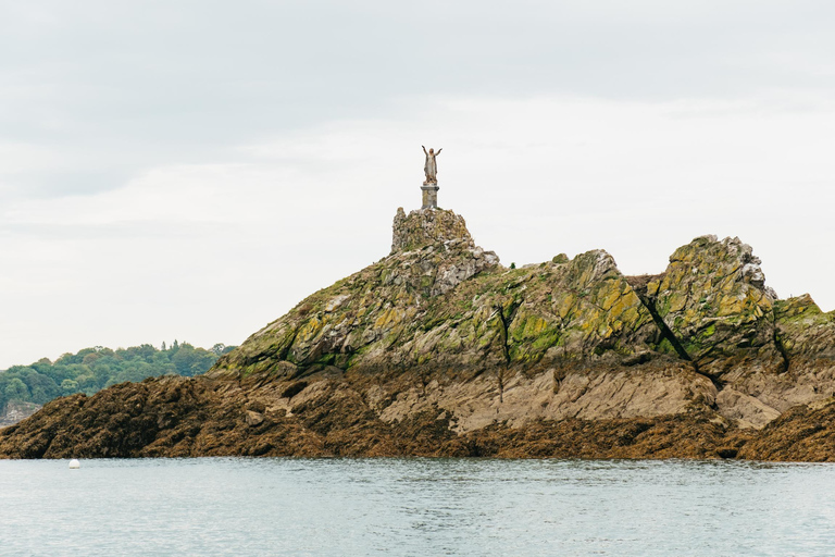 Saint-Malo: Guided Boat Tour with Local Captain 1-Hour Boat Tour