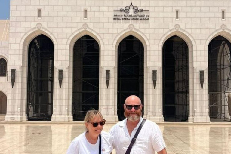 Muscat: City Highlights Tour with Grand Mosque & Souq Shared
