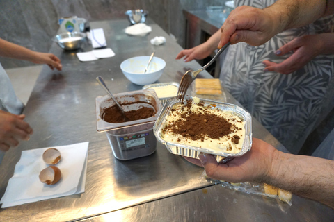 Naples: Neapolitan Pizza and Tiramisu Cooking Class