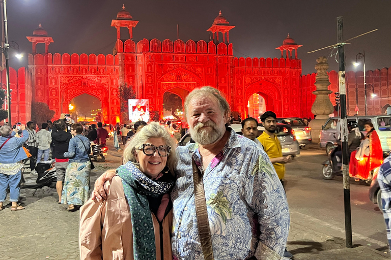 Jaipur: Tour noturno de Tuk-Tuk com um motorista local amigávelTuk-Tuk noturno