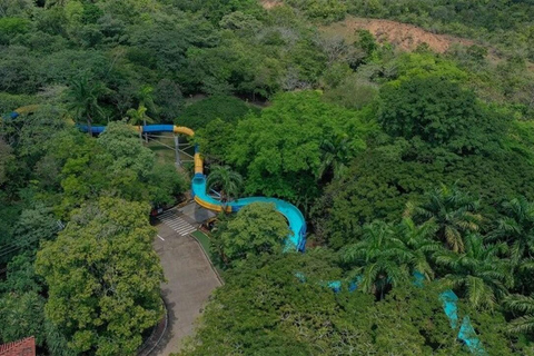 DESDEBOGOTÁ: Visit the Piscilago Water Park including ticket and lunch.