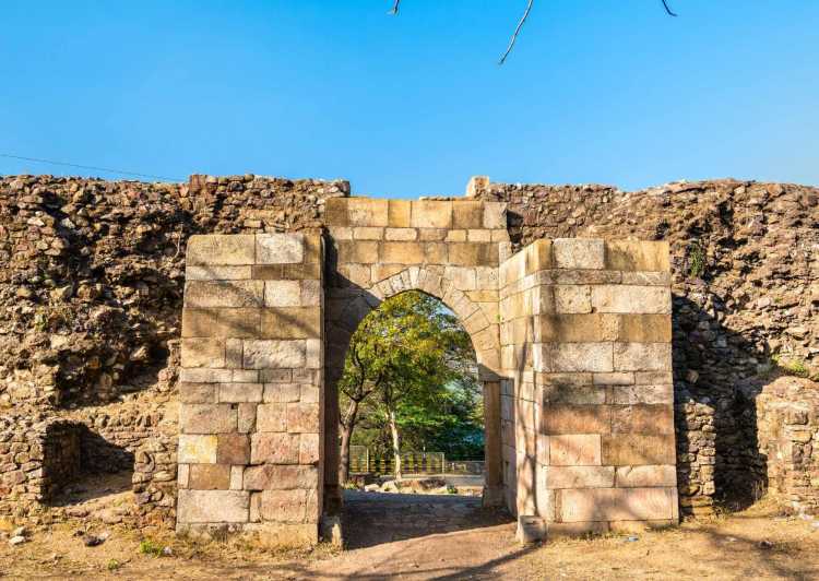 Champaner-Pavagadh Archaeological Park Day Trip by Car