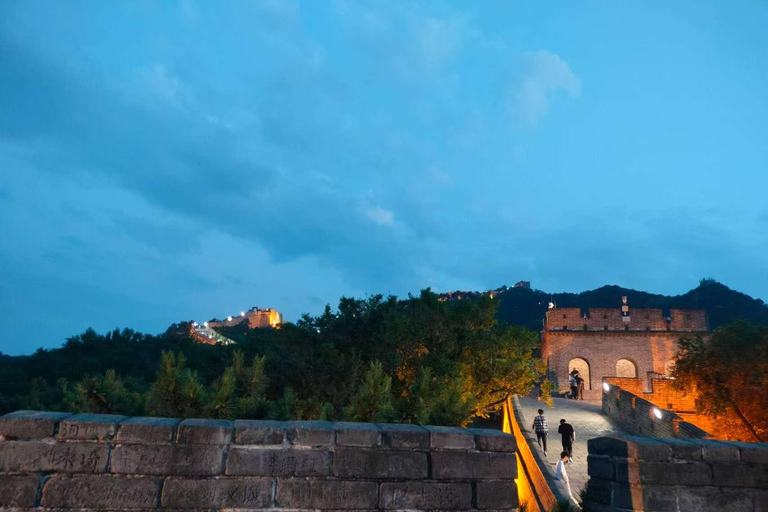 Beijing: Badaling Great Wall Ticket with Optional Cable Car Entrance Ticket+Round Trip Cable Car Ticket
