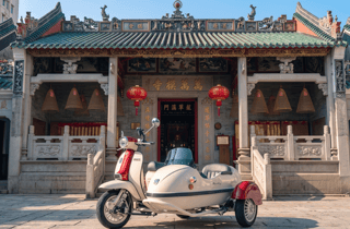 Das alte Kulturerbe von Hong Kong: Vintage-Fotokabine in einem Seitenwagen