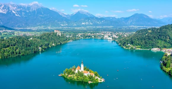 Ljubljana: Private Postojna Cave & Lake Bled Day Trip