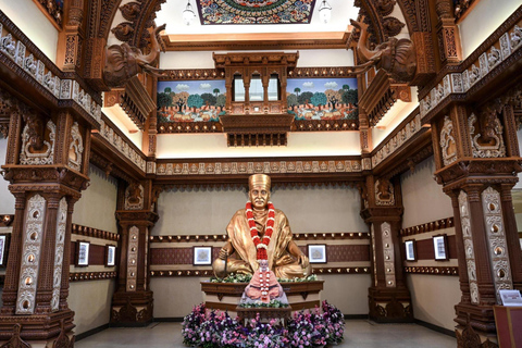 Delhi: tour guiado a pie por el templo Akshardham con un guía localRutas espirituales de Delhi: tour guiado a pie con un guía local