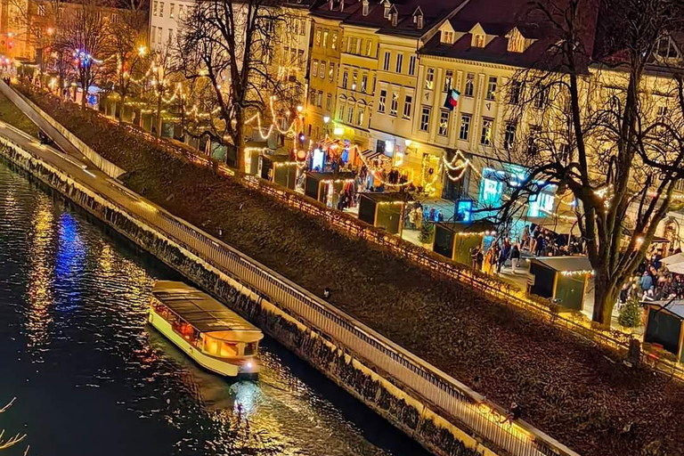 Ljubljana: Holiday Lights Boat Cruise with Mulled Wine