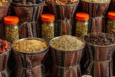 From Souq to Mall: Muscat Shopping Experience (4 Hours )