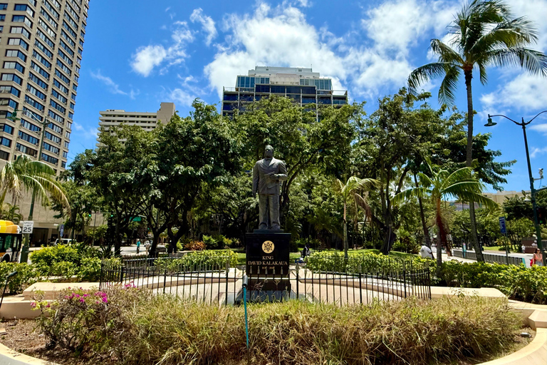 Honolulu: Waikiki Food Tour with Local Guide
