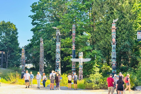 Vancouver: Stanley Park Trolley Hop On Hop Off Shuttle Stanley Park: Classic Trolley Shuttle 2 Day Pass