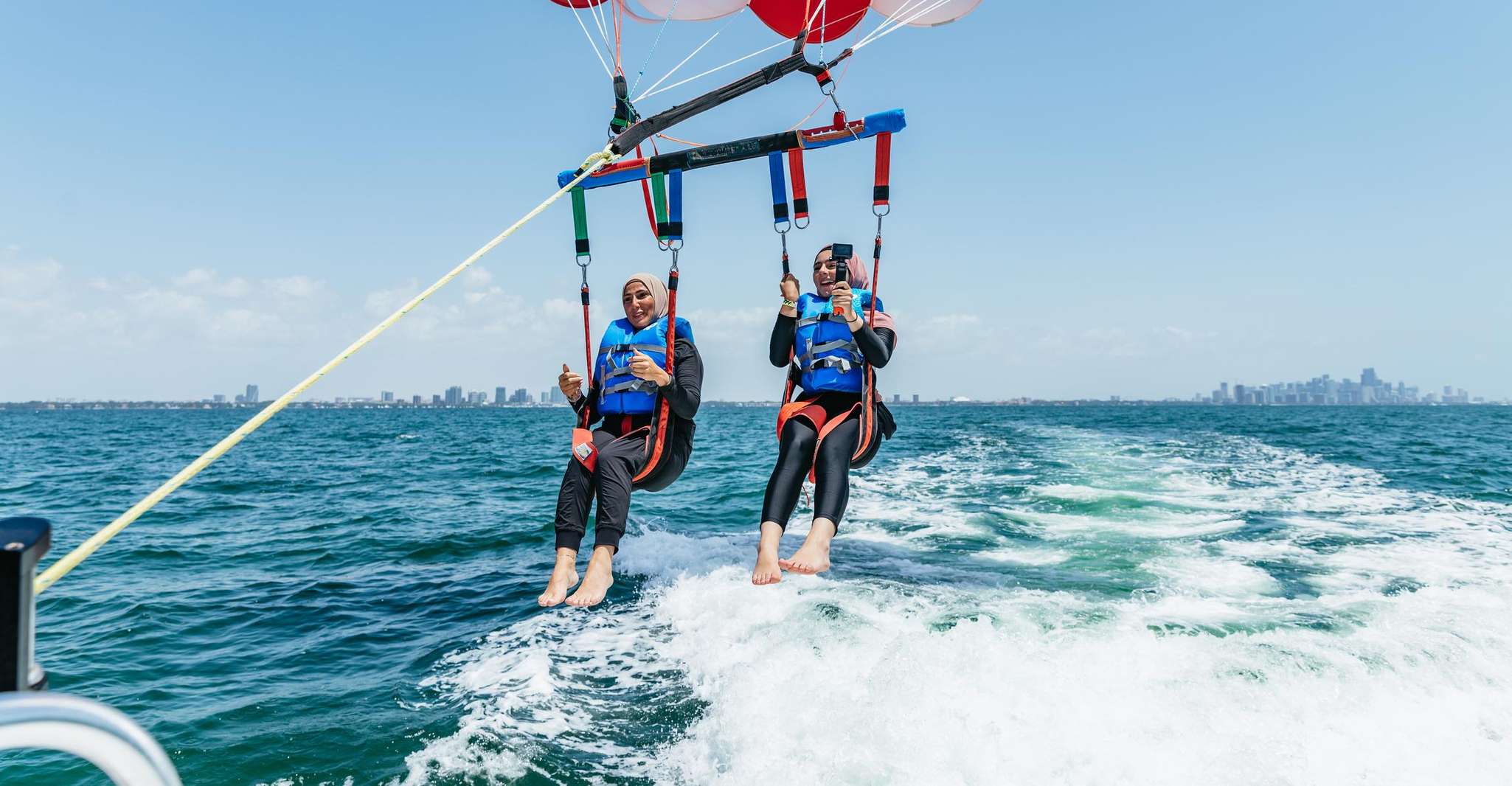Miami: Parasailing Experience in Biscayne Bay photo 13
