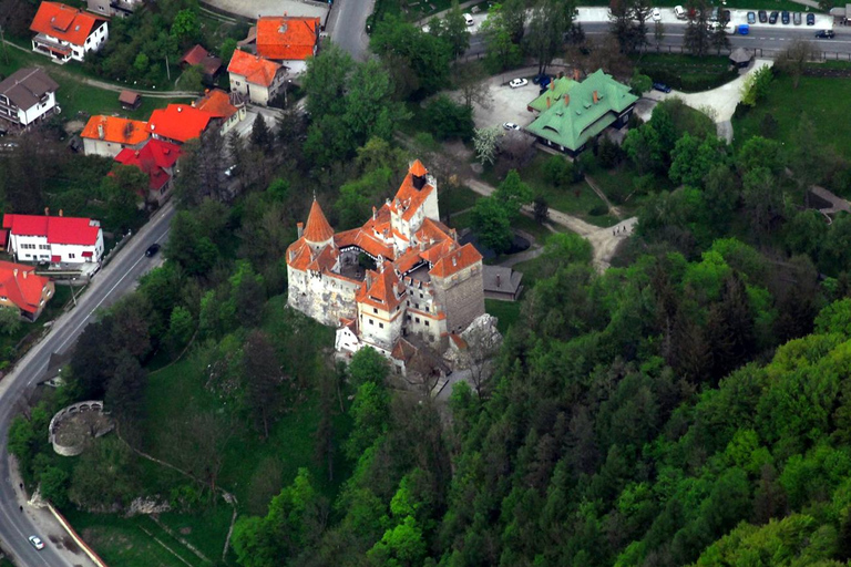 Zarnesti: 30-Minute Scenic Flight over Rasnov, Brasov & Bran