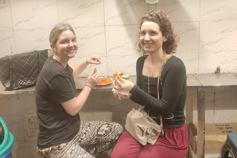 Delhi: Tour gastronômico pela Velha Deli com mercado de especiarias, templo e mesquita