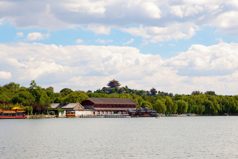 Peking: Beihai Park Complete Entry Ticket Service