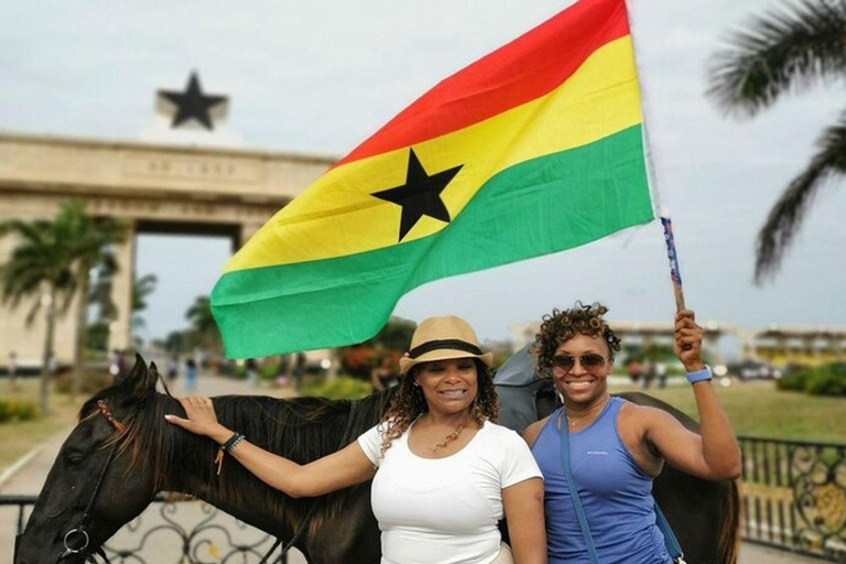 Accra Walking Tour: Journey into Ghana’s Pan-African Legacy