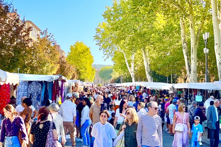 Vanuit Avignon: Dagtocht naar de markt van Aix en Provence & Luberon