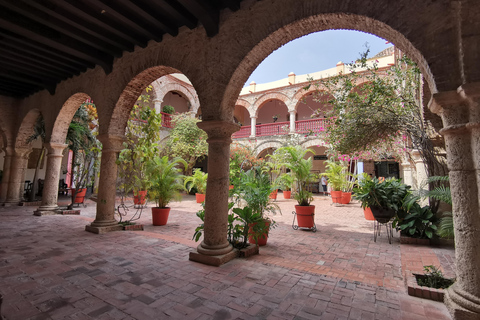 Cartagena: Stadsrondleiding de Mar a Tierra | Stadsrondleiding+Navegacion