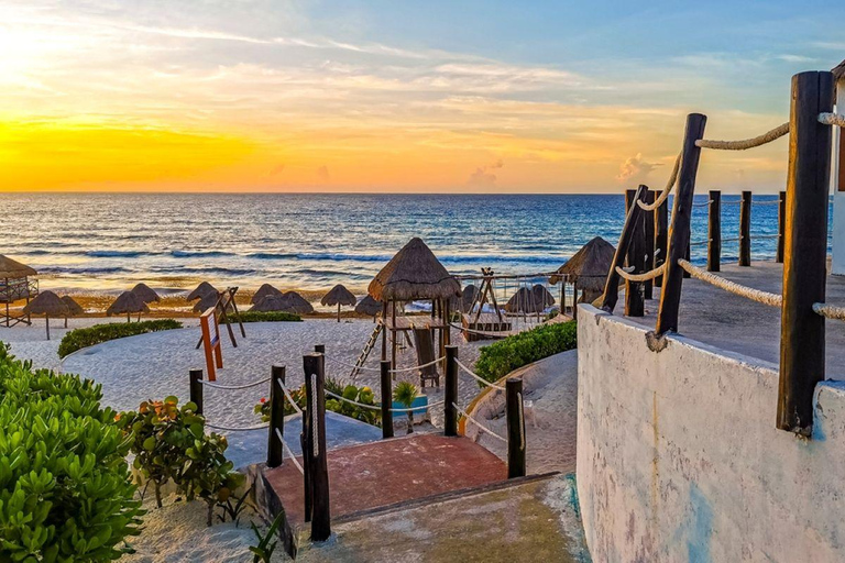 Cancún by Night: Scenic Drive Through Hotel Zone & Downtown