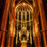 Vienna: Light of Creation Votivkirche Spettacolo di luci immersivo
