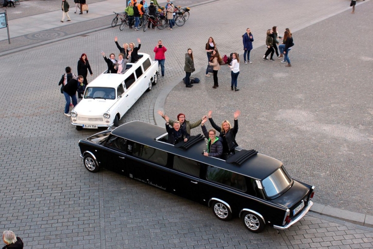 Berlín: recorrido en automóvil en una limusina TrabantRecorrido de 2 horas por Berlín en una limusina Trabant
