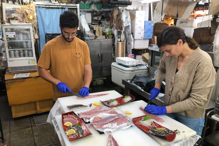 Fish cutting class