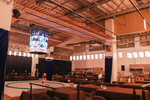 Osaka: Sumo Show with Halal Sukiyaki Group Sumo Show with Halal Sukiyaki set