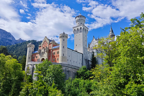 Füssen to Neuschwanstein Castle - Guided Scenic Tour From Munich: Füssen to Neuschwanstein - Guided Scenic Tour