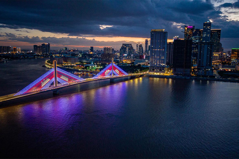 Phnom Penh: 4 hours Evening City Highlight & Sunset Cruise Tuk Tuk Option + English guide