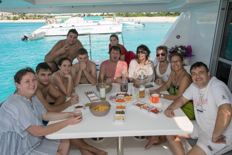 St Maarten & Saint-Martin: Luxury Private Catamaran Charter 7 hour option