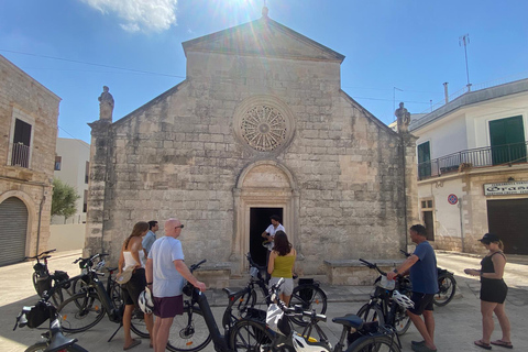 e-bike ring tour between Locorotondo and Martina Franca e-bike tour Locorotondo, Martina Franca and visit to a dairy