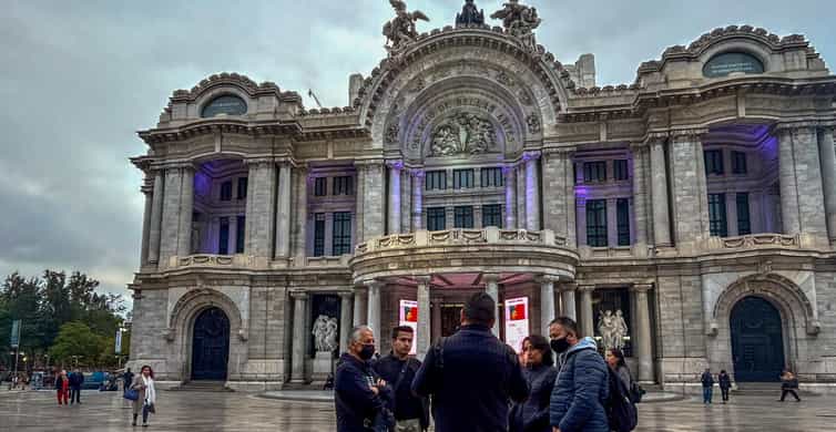 Mexico City at Night Walking tour with optional Torre Latino photo 16