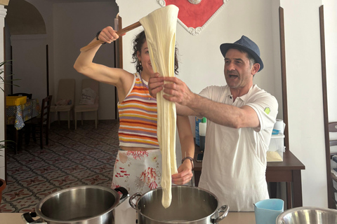 Pianillo: Corso di cucina con pasta, mozzarella e tiramisù