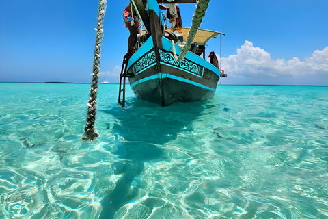 Zanzíbar: snorkel y crucero en dhow por el banco de arena con almuerzo