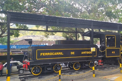 MEDELLIN: TOUR CISNEROS + CORREGIMIENTO SANTIAGO + MUSEO FUNDA TUNEL